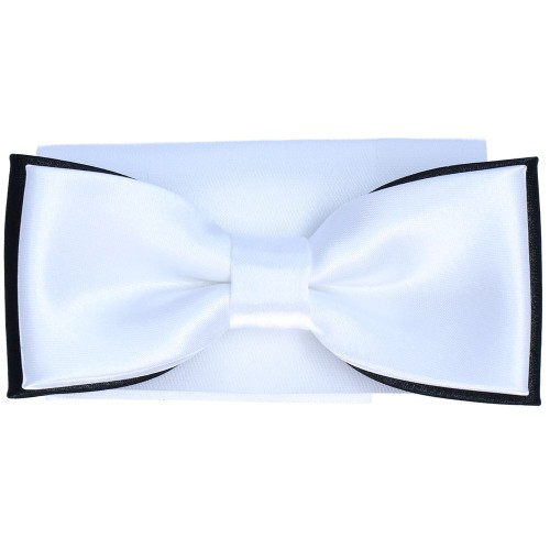 biala-blyszczaca-muszka-dziecieca-z-czarnym-podbiciem.jpg